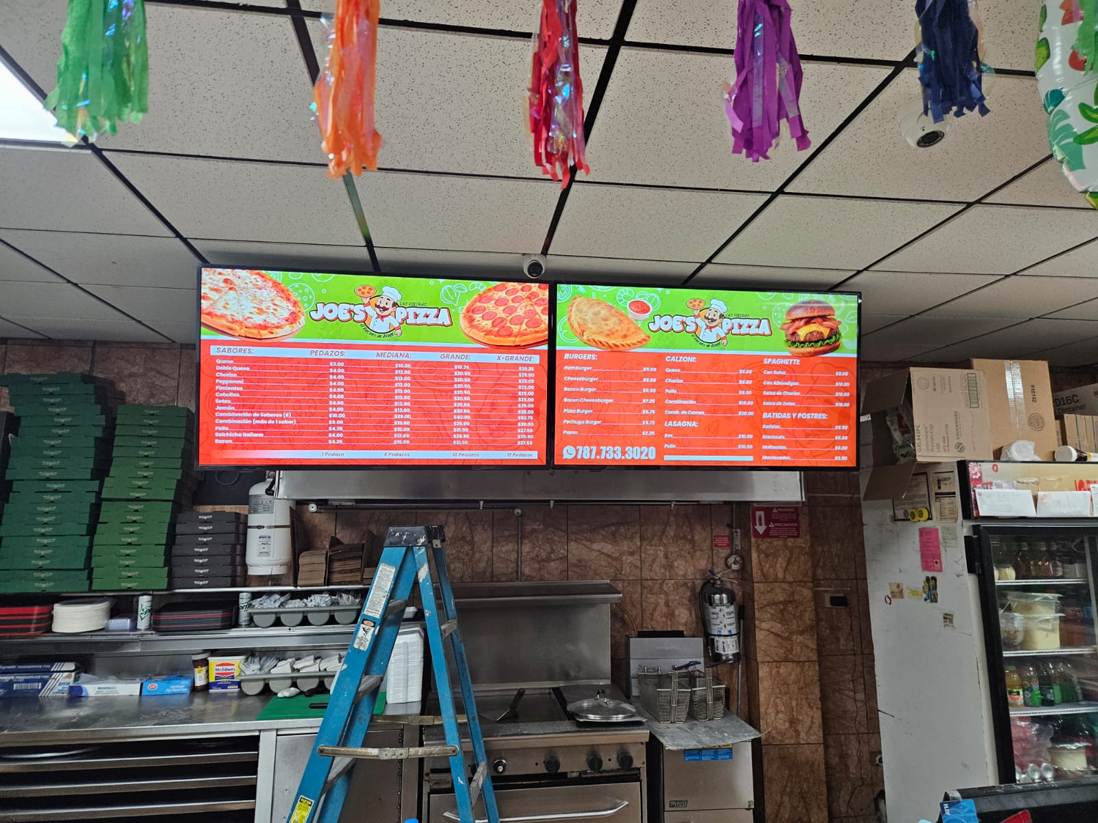 Joe's Pizza después de instalar pantallas digitales - menú digital moderno y profesional en Las Piedras, Puerto Rico
